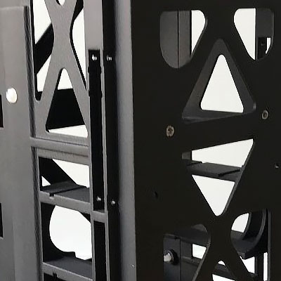Im 3D-Druck hergestelltes Demonstrationsmodell eines weltraumtauglichen 3U CubeSat